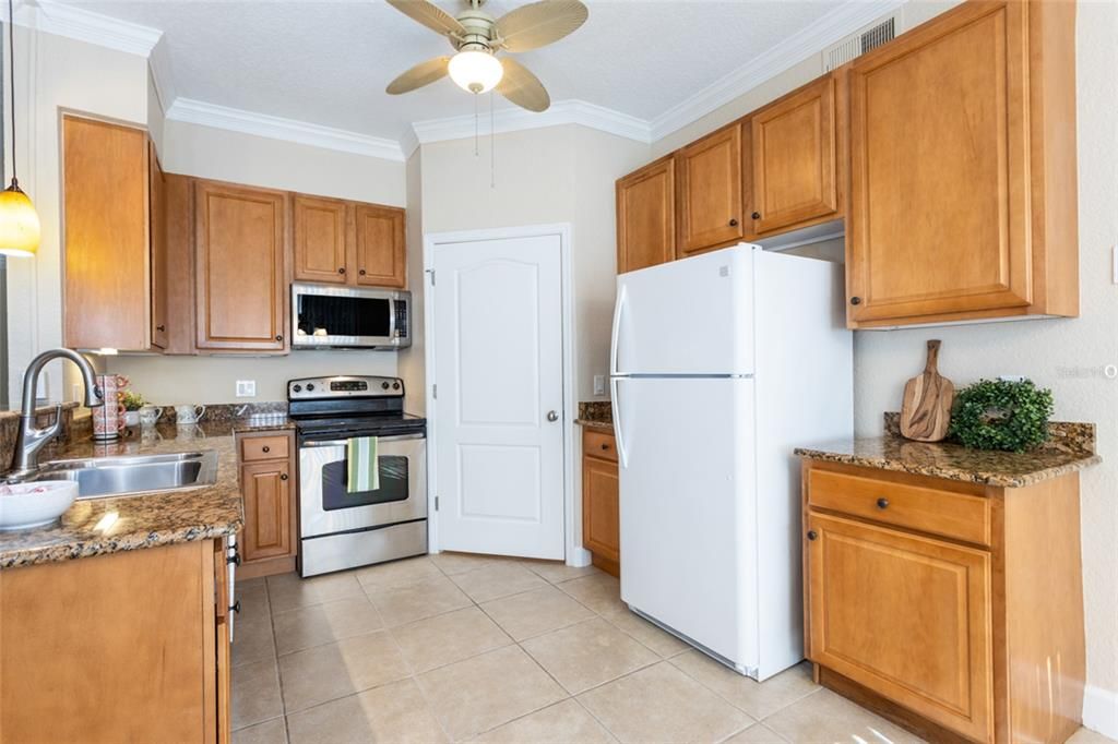 For Sale: $349,000 (3 beds, 2 baths, 1546 Square Feet)