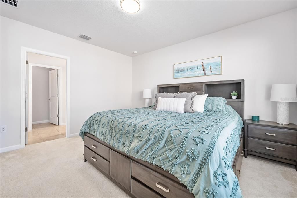 For Sale: $325,000 (3 beds, 2 baths, 1494 Square Feet)