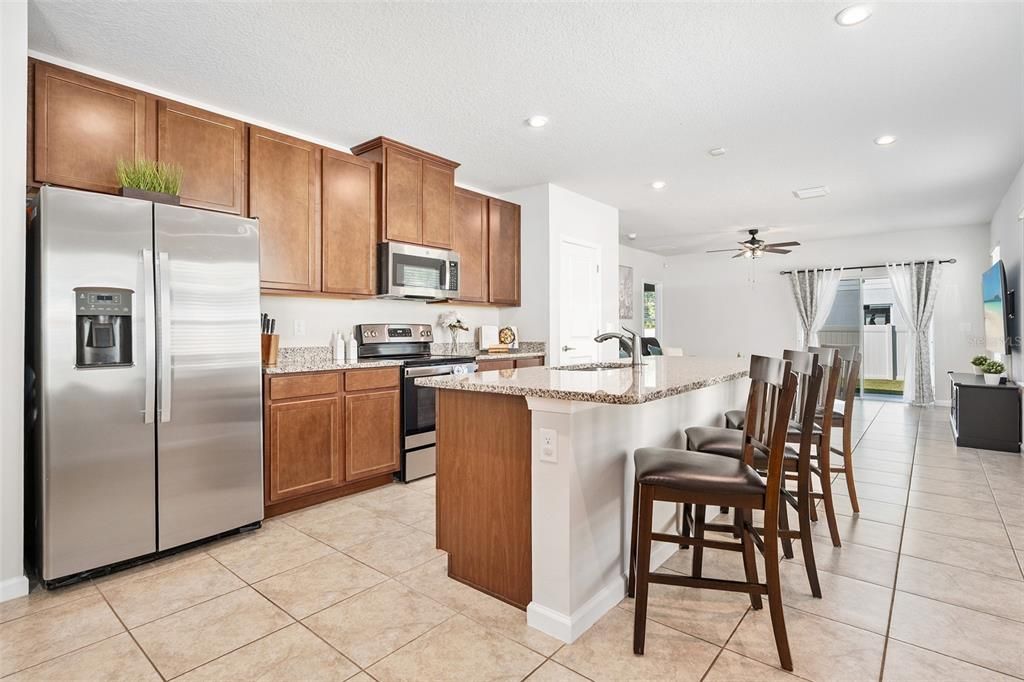 For Sale: $325,000 (3 beds, 2 baths, 1494 Square Feet)