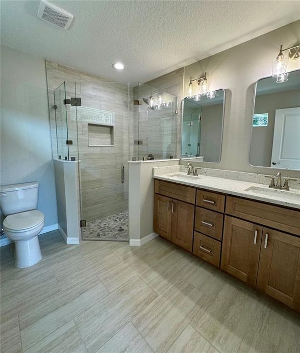 待售: $280,000 (3 贝兹, 2 浴室, 1400 平方英尺)