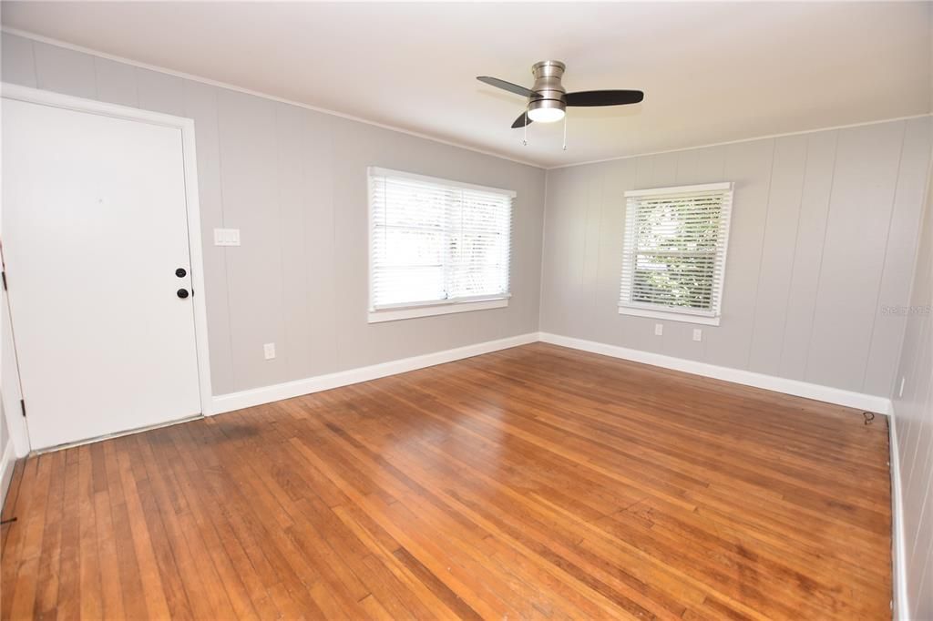 En Renta: $1,740 (2 camas, 1 baños, 990 Pies cuadrados)