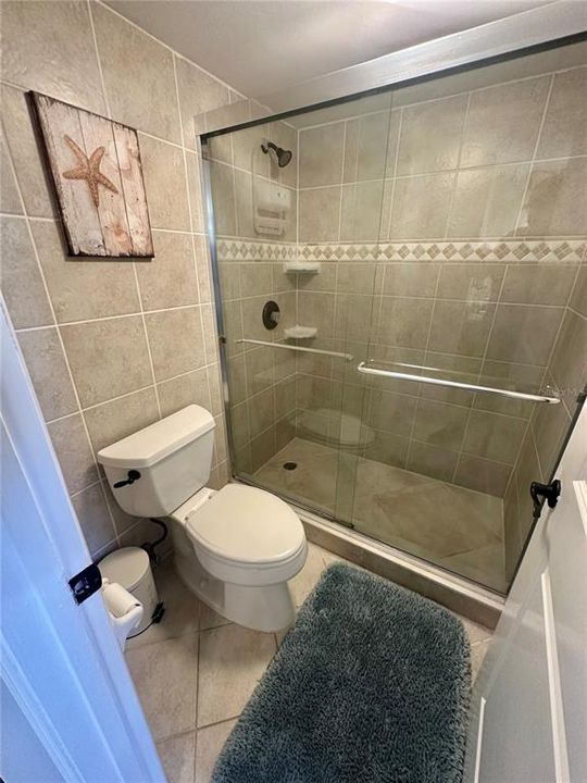 For Sale: $275,000 (2 beds, 2 baths, 950 Square Feet)