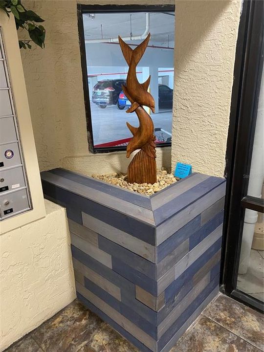 For Sale: $275,000 (2 beds, 2 baths, 950 Square Feet)