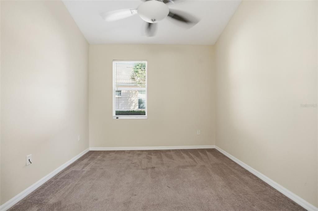 На продажу: $399,000 (2 спален, 2 ванн, 1814 Квадратных фут)