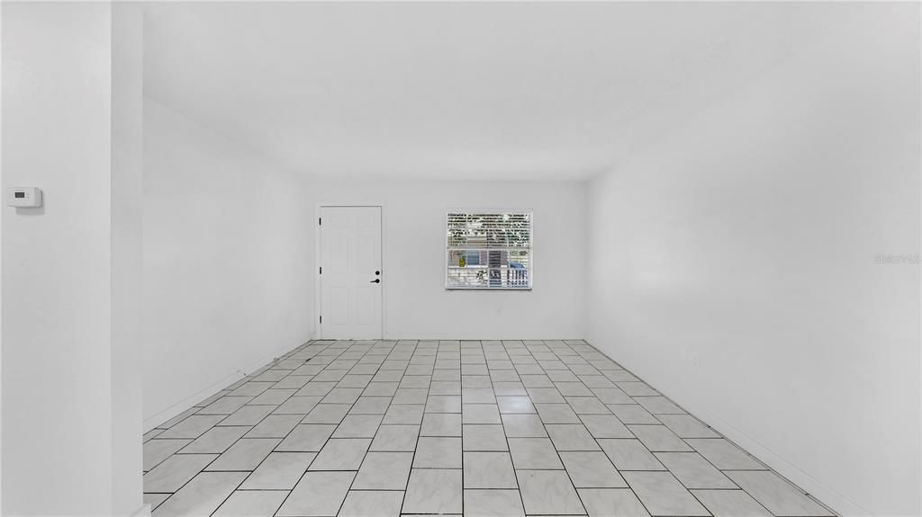 出租: $1,700 (2 贝兹, 1 浴室, 1404 平方英尺)