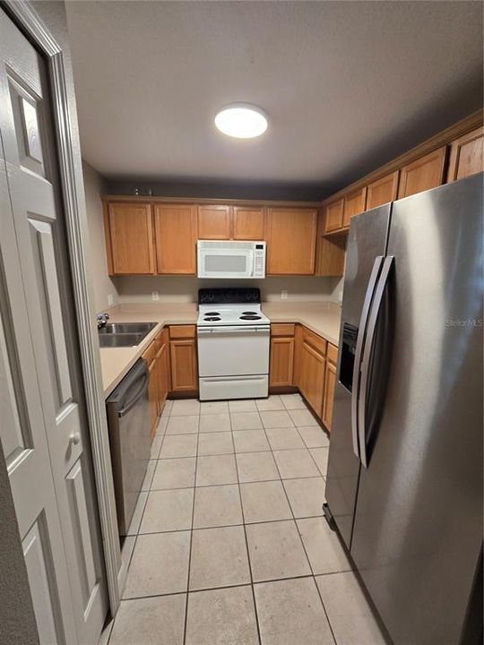 For Rent: $1,800 (2 beds, 2 baths, 1560 Square Feet)