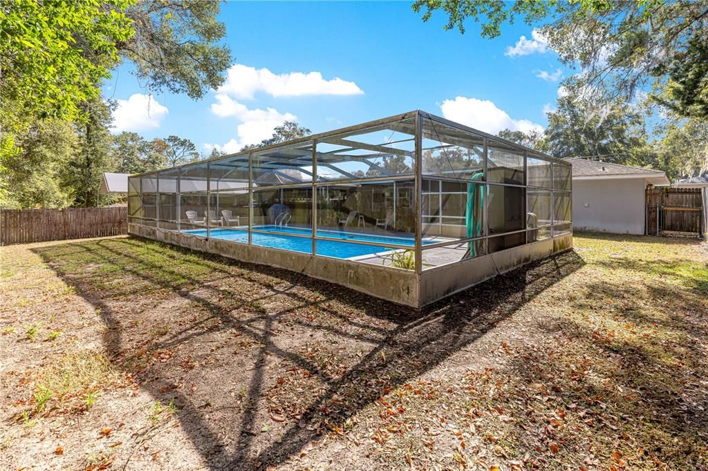 待售: $279,995 (2 贝兹, 2 浴室, 1241 平方英尺)