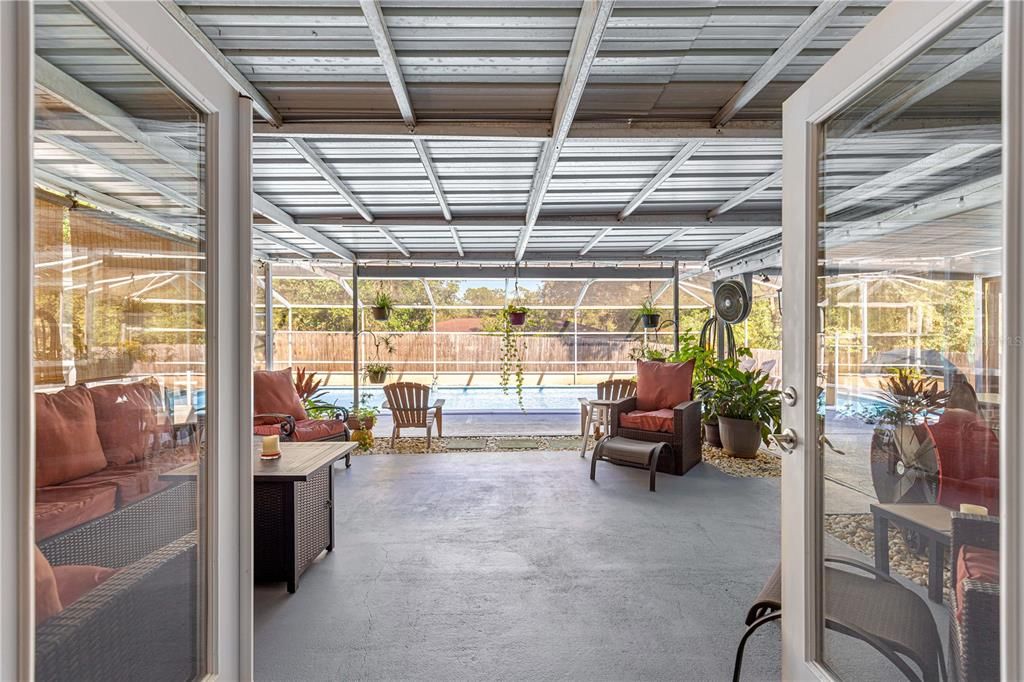 待售: $279,995 (2 贝兹, 2 浴室, 1241 平方英尺)