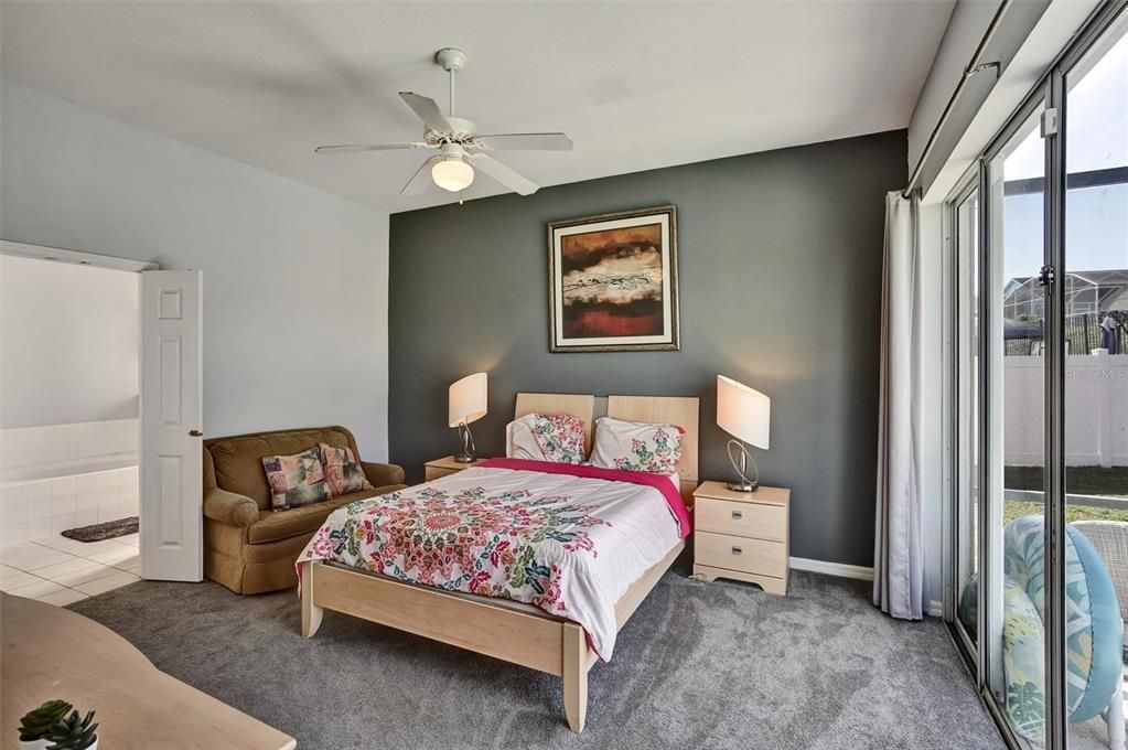 Active With Contract: $410,000 (5 beds, 3 baths, 2494 Square Feet)