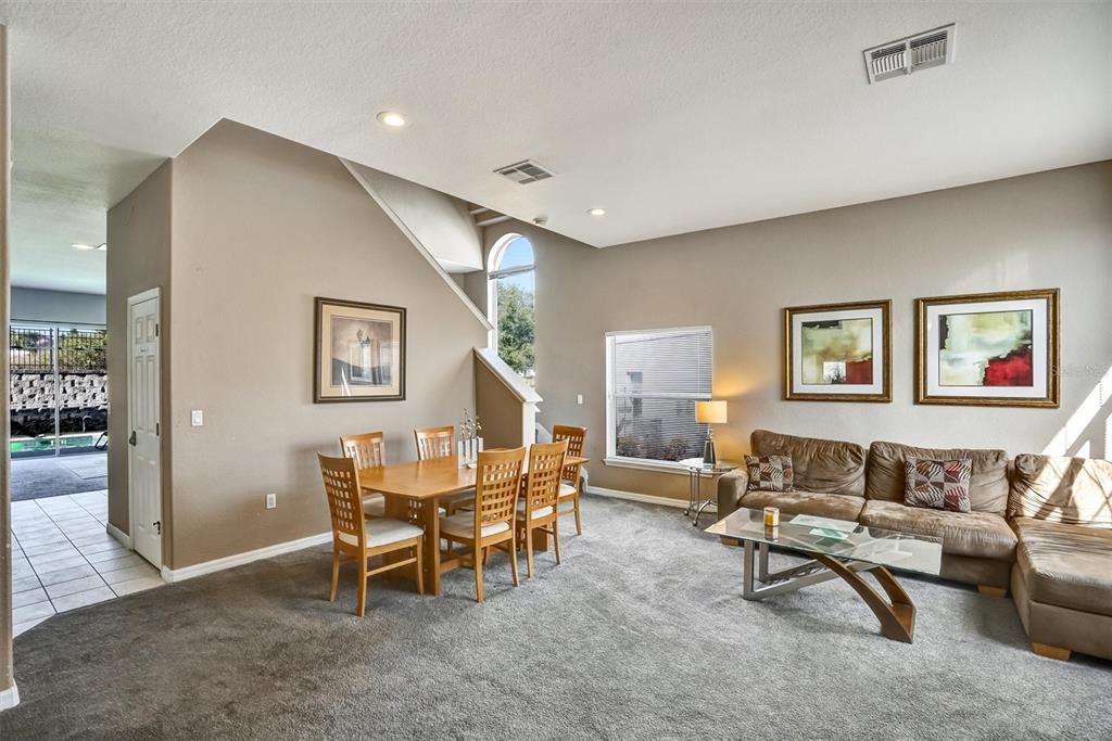 Active With Contract: $410,000 (5 beds, 3 baths, 2494 Square Feet)