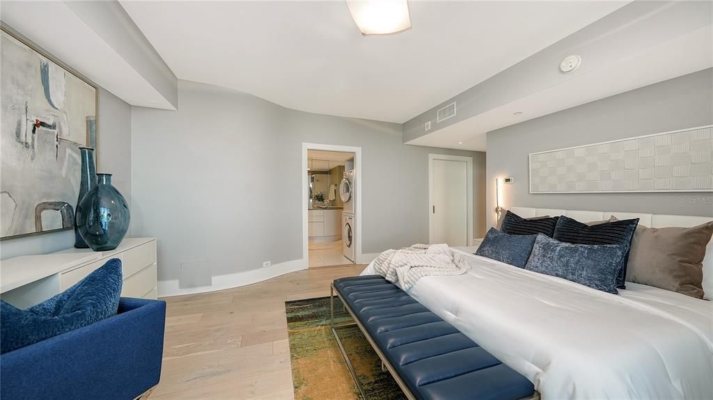 For Sale: $1,795,000 (3 beds, 3 baths, 2981 Square Feet)