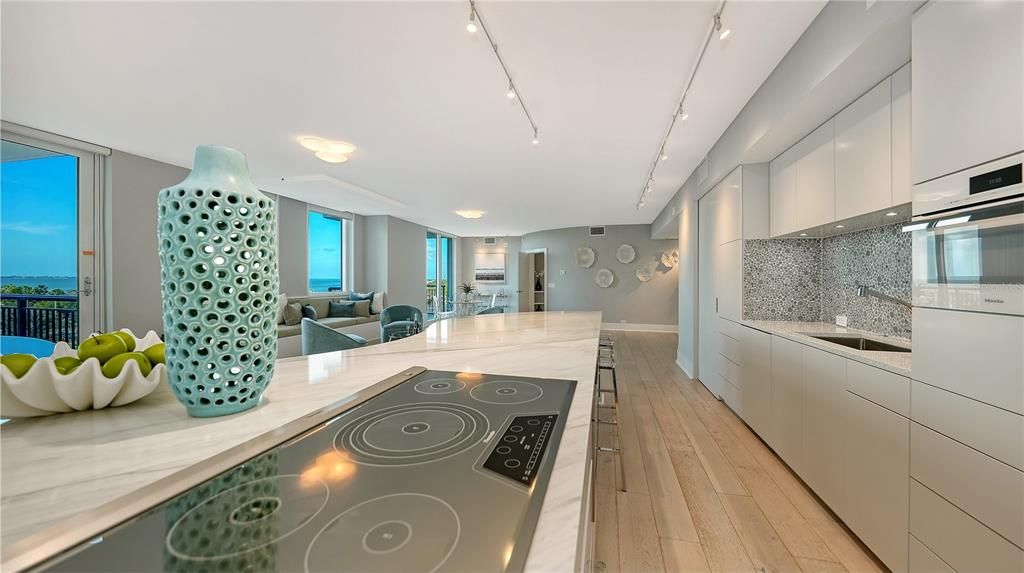 For Sale: $1,795,000 (3 beds, 3 baths, 2981 Square Feet)