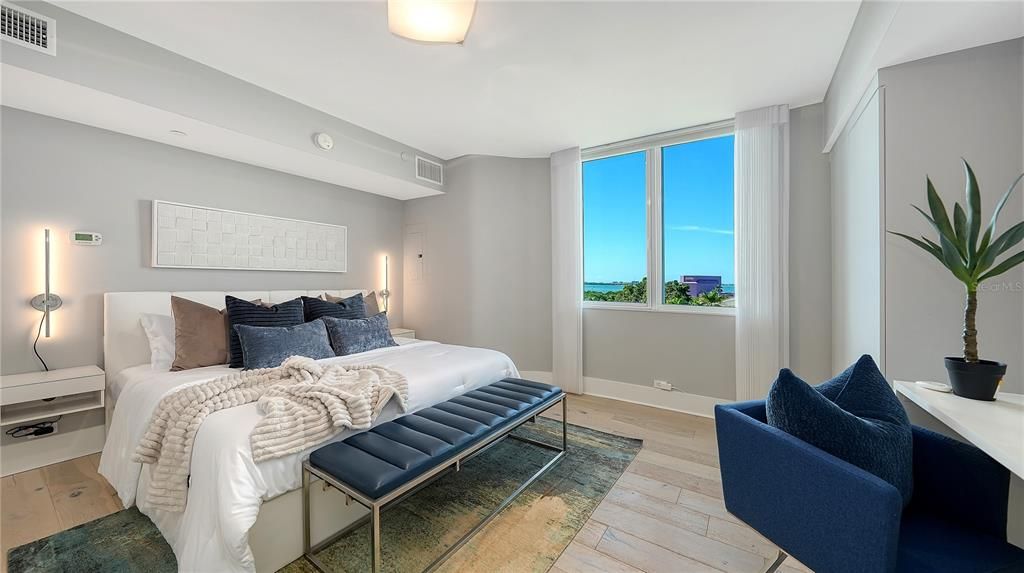 For Sale: $1,795,000 (3 beds, 3 baths, 2981 Square Feet)