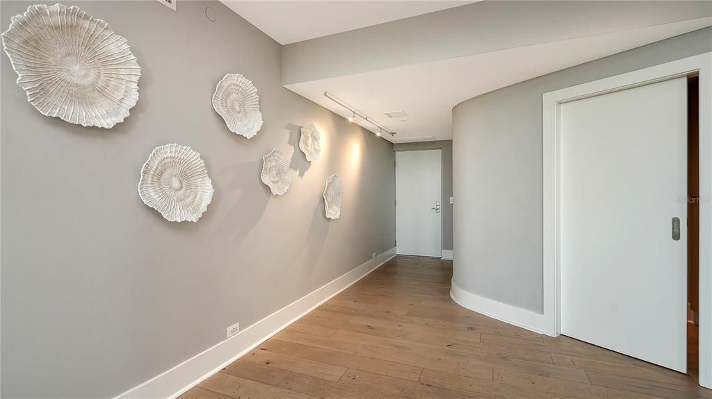 For Sale: $1,795,000 (3 beds, 3 baths, 2981 Square Feet)