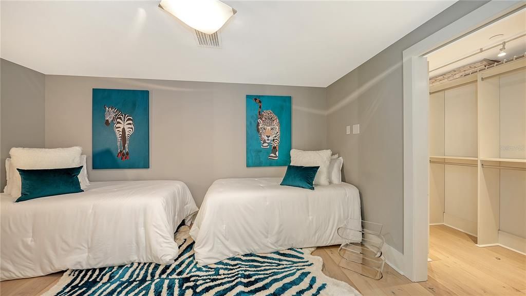 For Sale: $1,795,000 (3 beds, 3 baths, 2981 Square Feet)