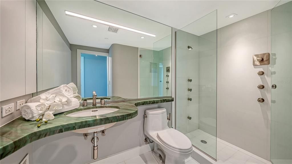 For Sale: $1,795,000 (3 beds, 3 baths, 2981 Square Feet)