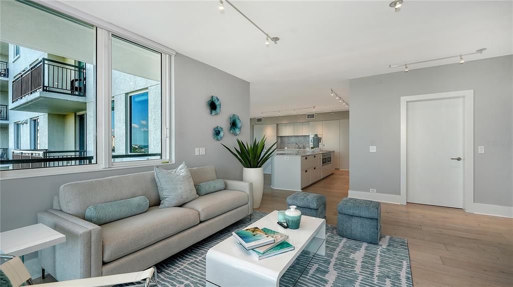 For Sale: $1,795,000 (3 beds, 3 baths, 2981 Square Feet)