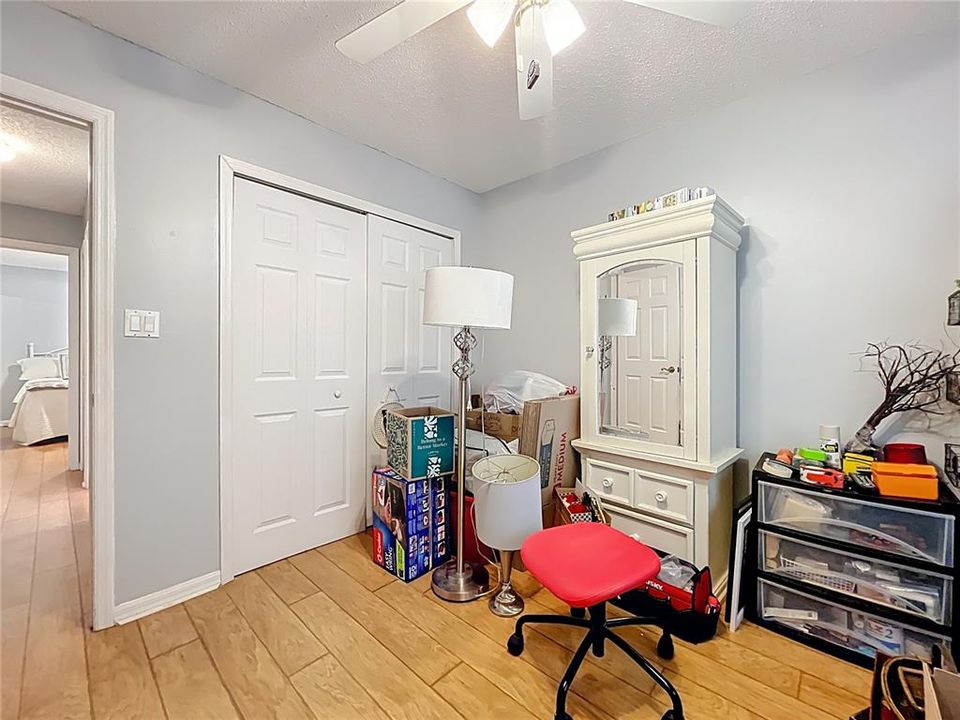 En Renta: $1,750 (3 camas, 2 baños, 1725 Pies cuadrados)