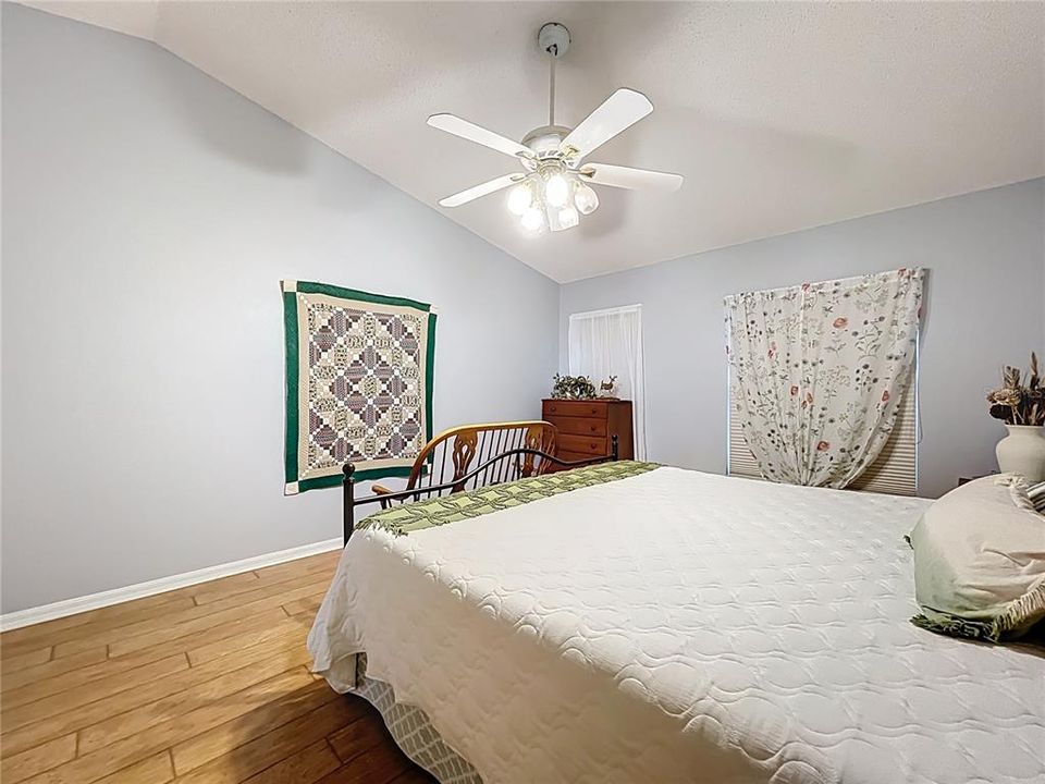 En Renta: $1,750 (3 camas, 2 baños, 1725 Pies cuadrados)