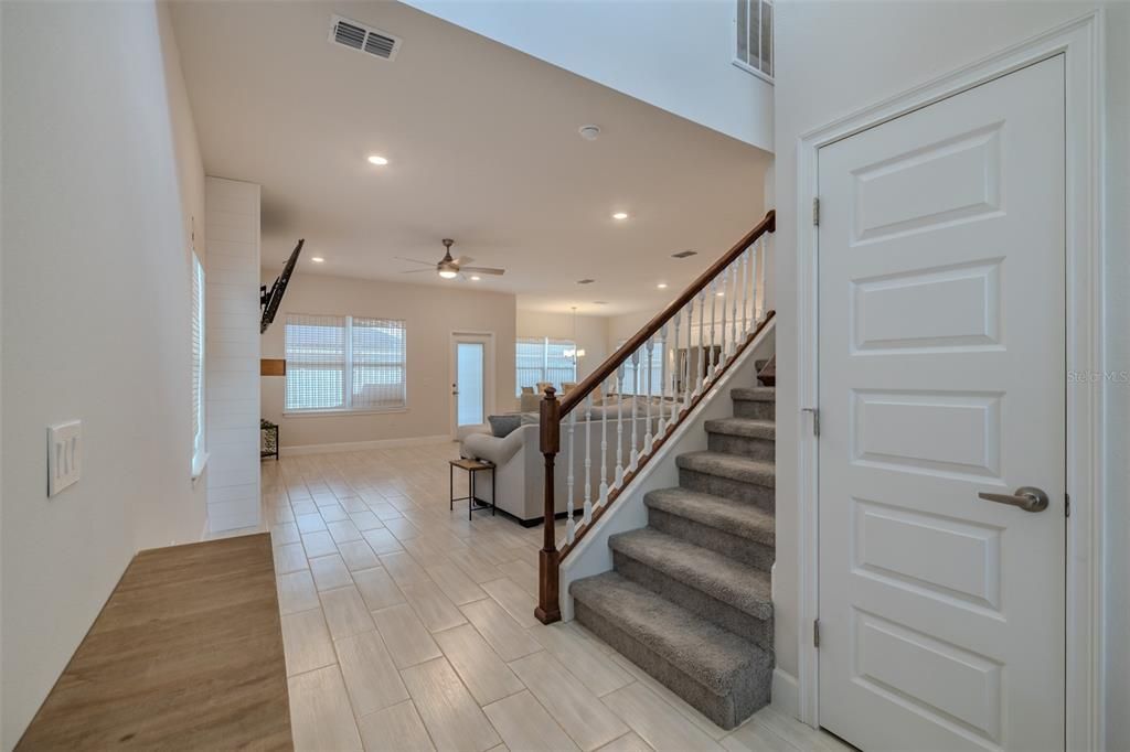 出租: $2,500 (4 贝兹, 3 浴室, 2181 平方英尺)