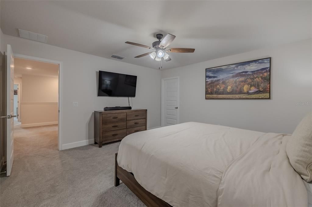 出租: $2,500 (4 贝兹, 3 浴室, 2181 平方英尺)