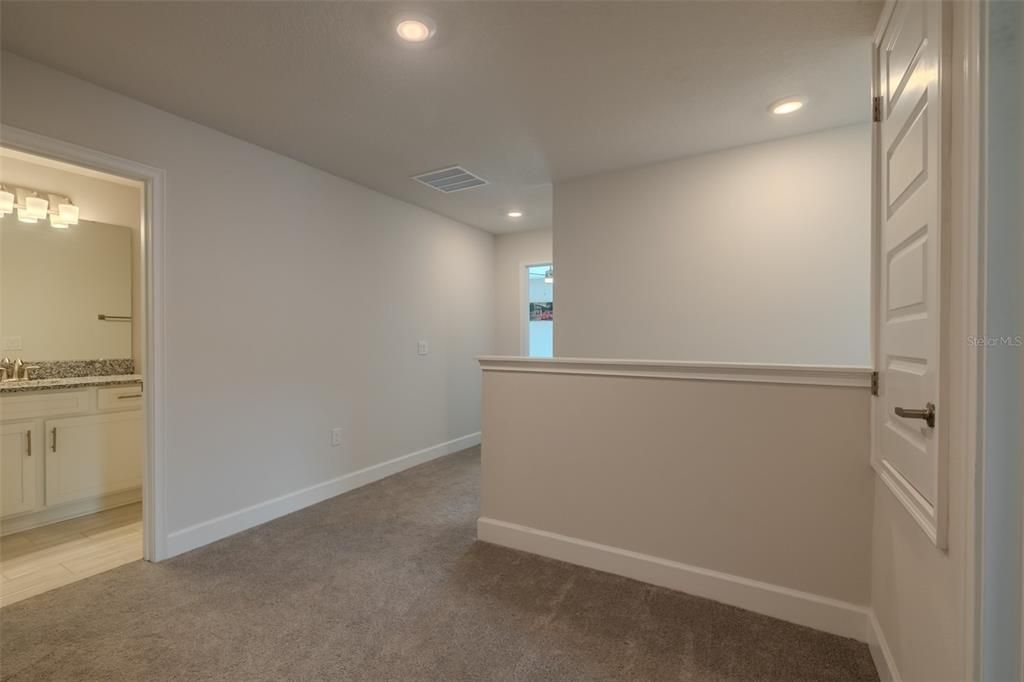 出租: $2,500 (4 贝兹, 3 浴室, 2181 平方英尺)