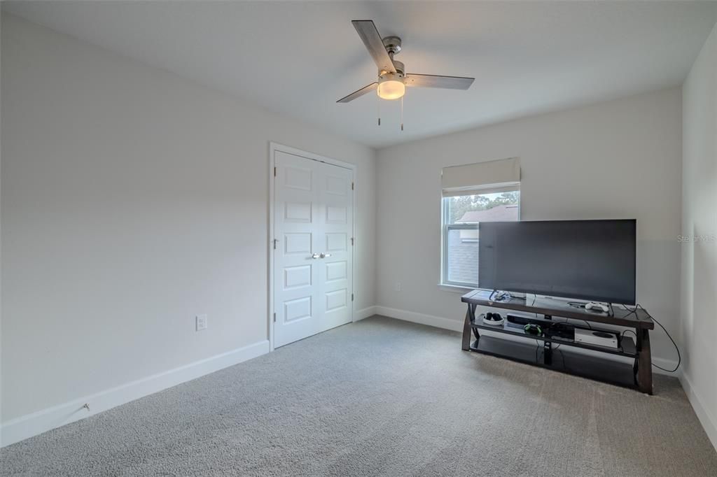 出租: $2,500 (4 贝兹, 3 浴室, 2181 平方英尺)