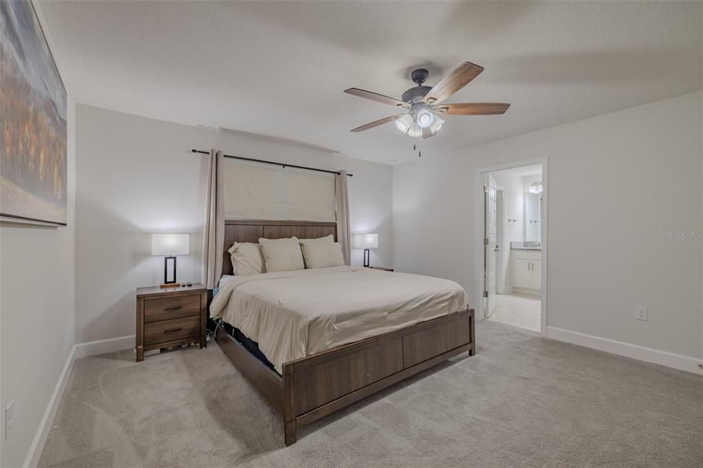 出租: $2,500 (4 贝兹, 3 浴室, 2181 平方英尺)