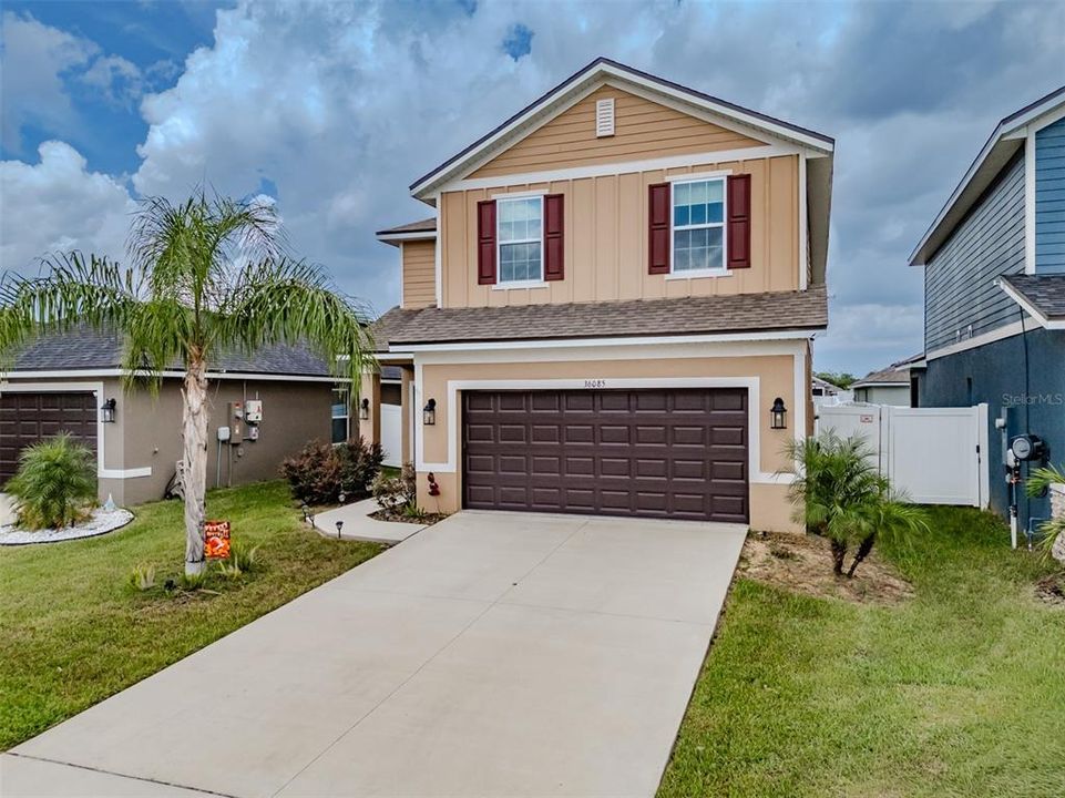 出租: $2,500 (4 贝兹, 3 浴室, 2181 平方英尺)