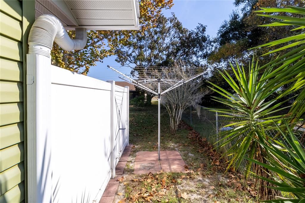 На продажу: $199,000 (2 спален, 2 ванн, 982 Квадратных фут)