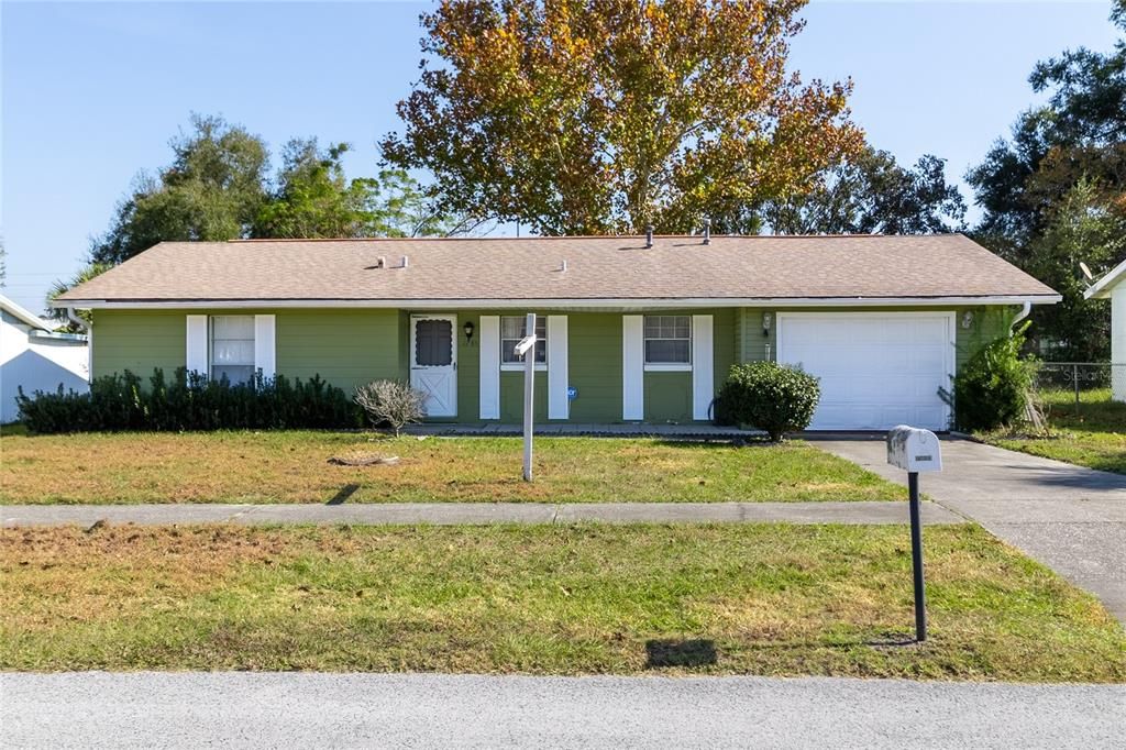 На продажу: $199,000 (2 спален, 2 ванн, 982 Квадратных фут)