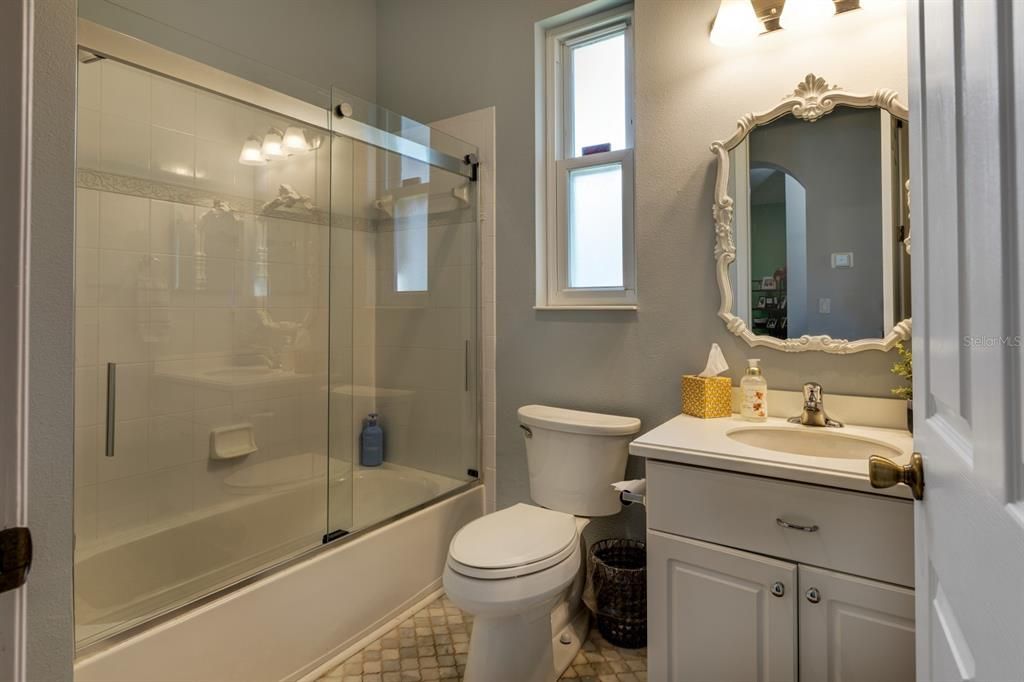 En Venta: $379,000 (3 camas, 2 baños, 1804 Pies cuadrados)