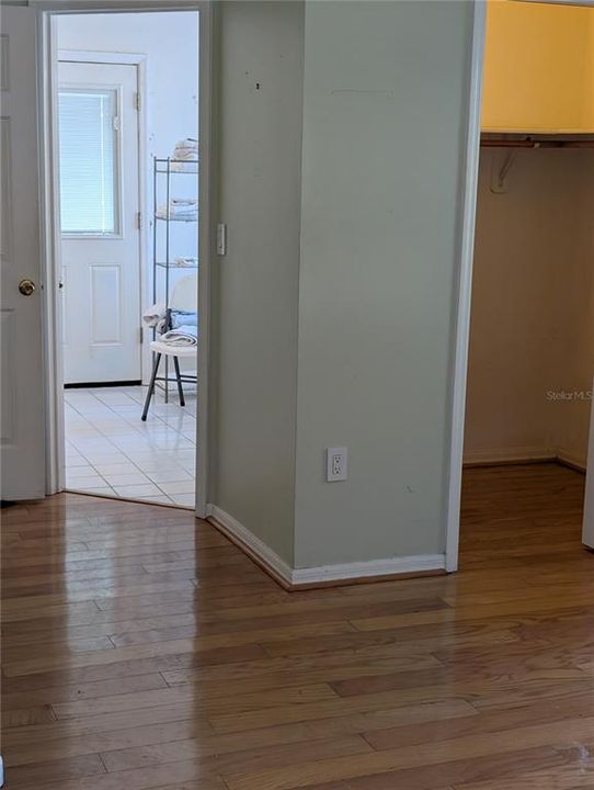 Active With Contract: $339,000 (3 beds, 2 baths, 1699 Square Feet)