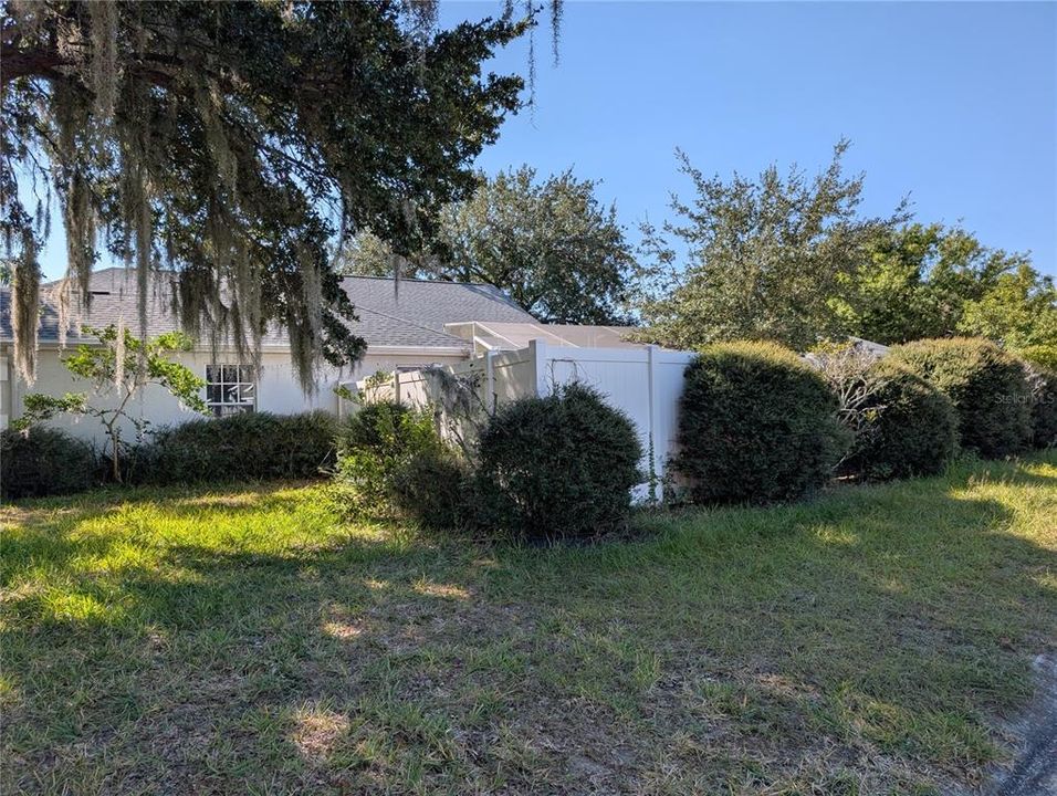 Active With Contract: $339,000 (3 beds, 2 baths, 1699 Square Feet)