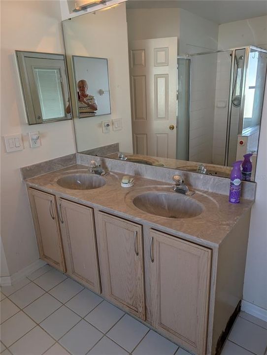 Active With Contract: $339,000 (3 beds, 2 baths, 1699 Square Feet)