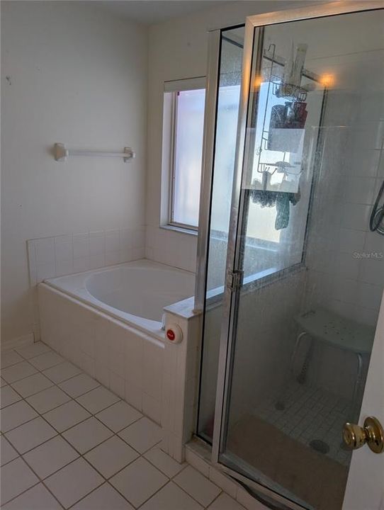 Active With Contract: $339,000 (3 beds, 2 baths, 1699 Square Feet)