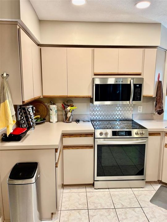 For Sale: $430,000 (3 beds, 2 baths, 2179 Square Feet)