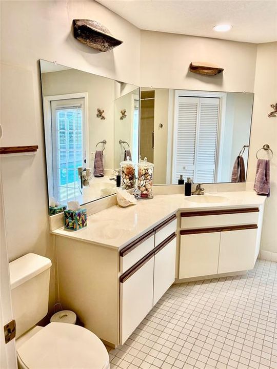 For Sale: $430,000 (3 beds, 2 baths, 2179 Square Feet)