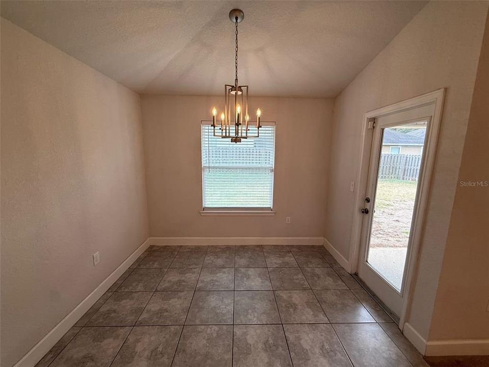 En Venta: $260,000 (3 camas, 2 baños, 1515 Pies cuadrados)