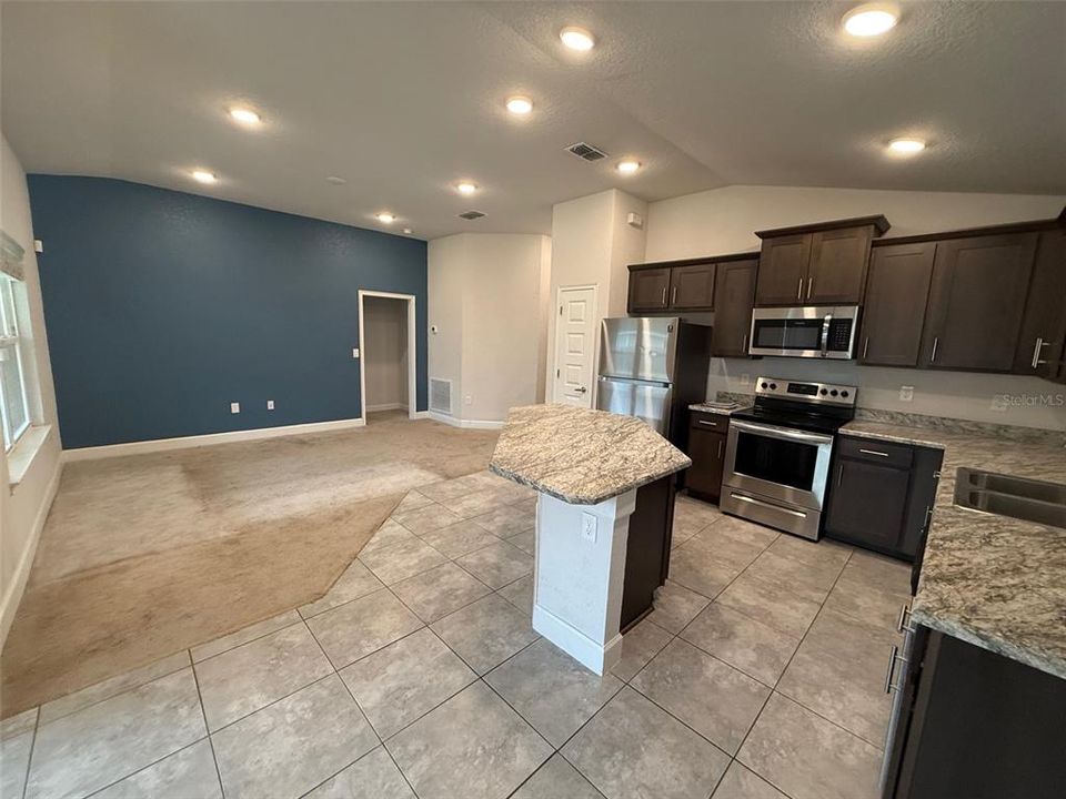 En Venta: $260,000 (3 camas, 2 baños, 1515 Pies cuadrados)