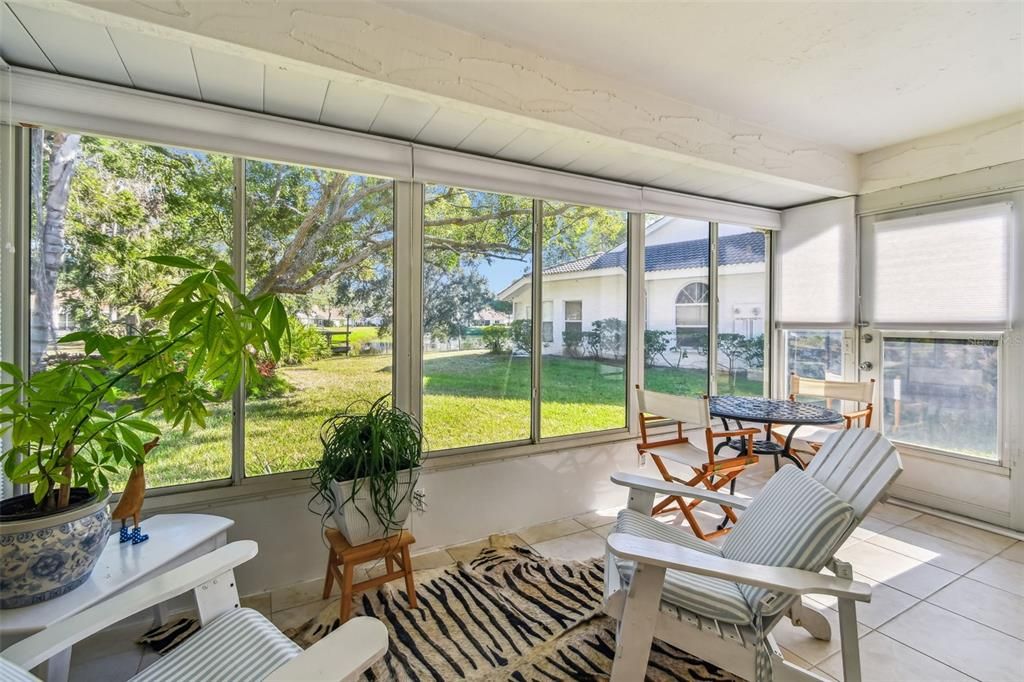 На продажу: $350,000 (2 спален, 2 ванн, 1456 Квадратных фут)