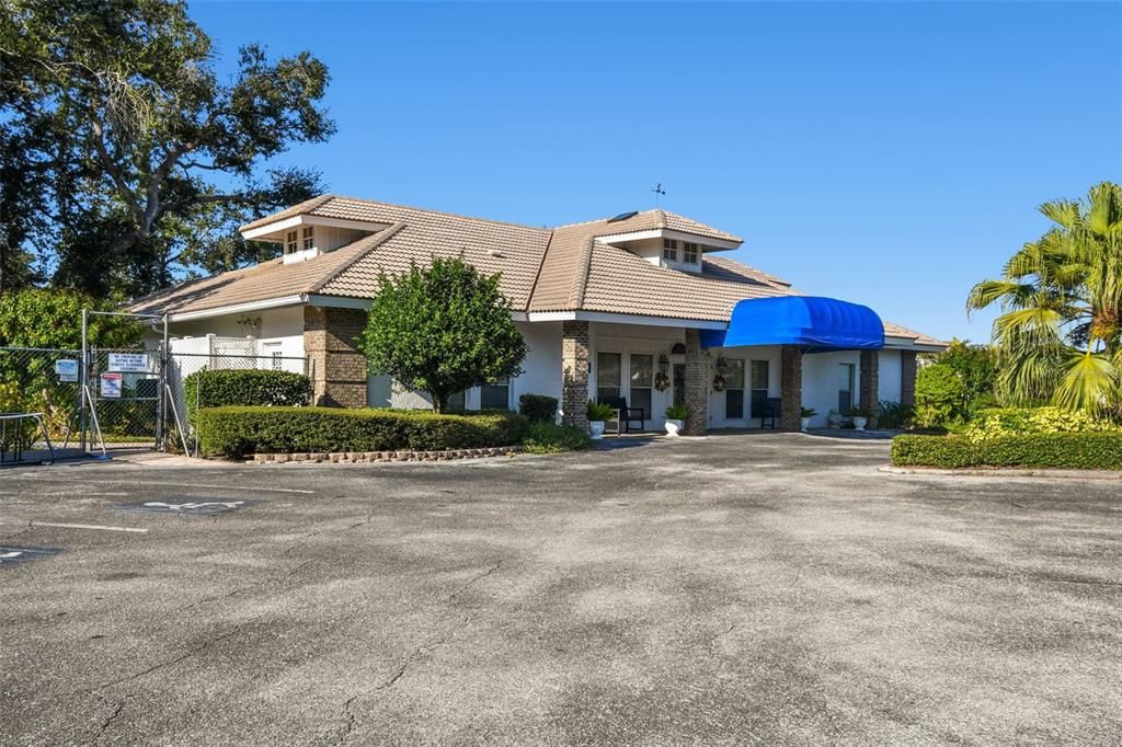 На продажу: $350,000 (2 спален, 2 ванн, 1456 Квадратных фут)