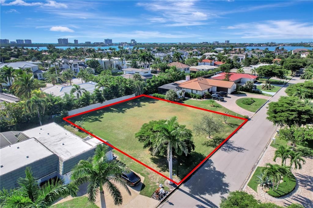 For Sale: $1,849,000 (0.30 acres)