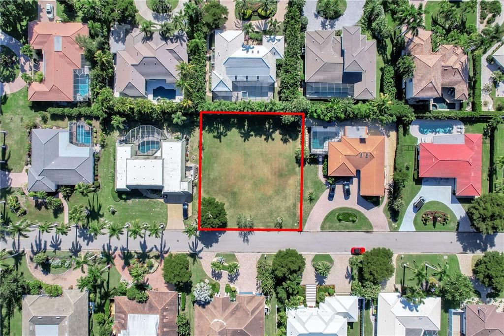 For Sale: $1,849,000 (0.30 acres)