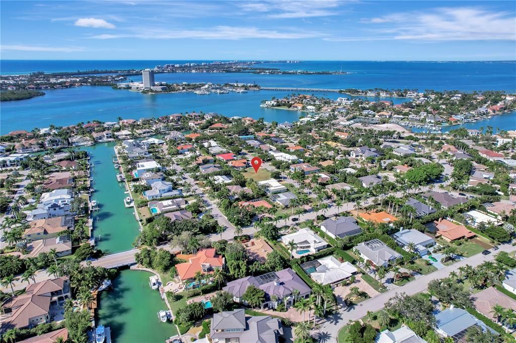 For Sale: $1,849,000 (0.30 acres)