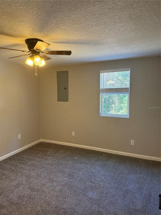 En Venta: $290,000 (3 camas, 2 baños, 1740 Pies cuadrados)