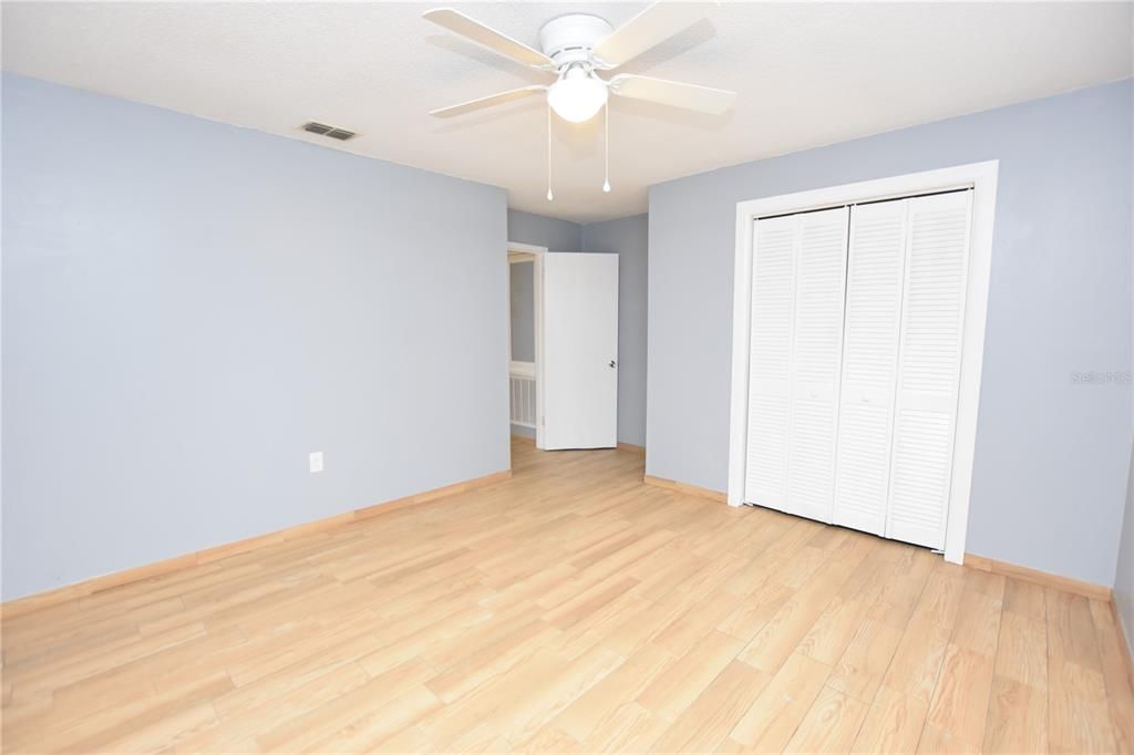 En Renta: $1,100 (2 camas, 1 baños, 1176 Pies cuadrados)