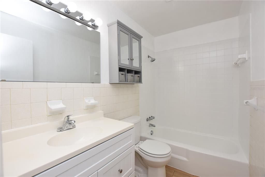 En Renta: $1,100 (2 camas, 1 baños, 1176 Pies cuadrados)