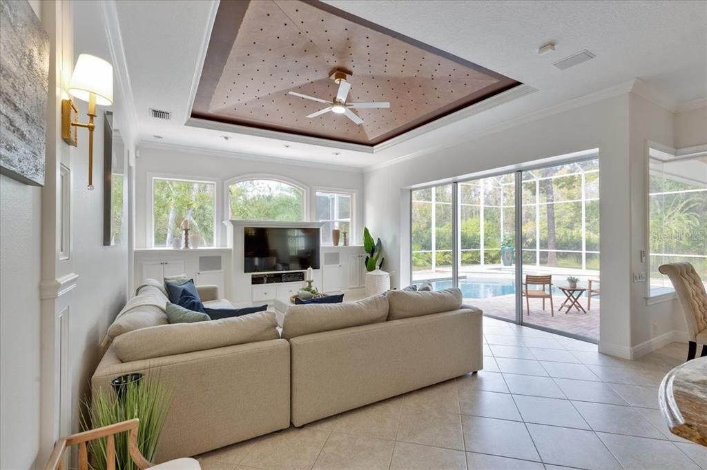 En Venta: $1,400,000 (4 camas, 3 baños, 3548 Pies cuadrados)