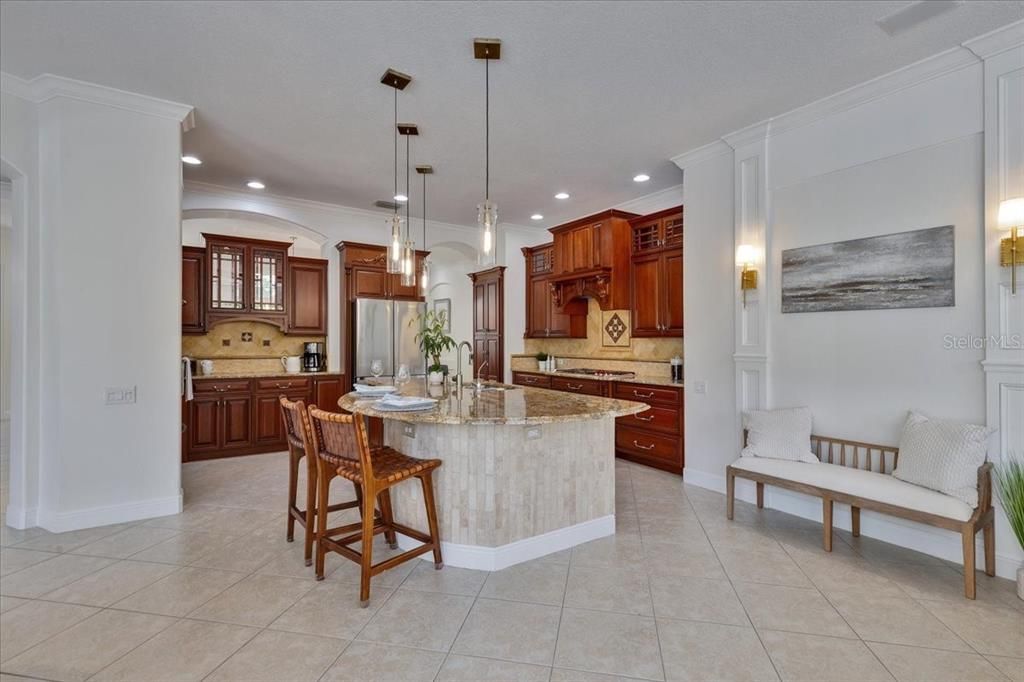 En Venta: $1,400,000 (4 camas, 3 baños, 3548 Pies cuadrados)